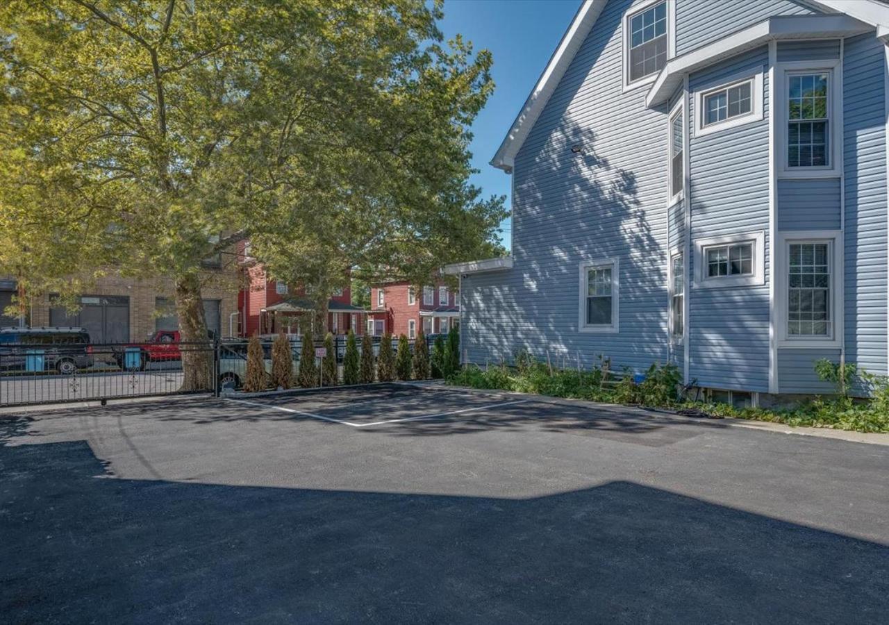 Colorful, Comfy & Modern - Close To Nyc - Parking! Mount Vernon المظهر الخارجي الصورة
